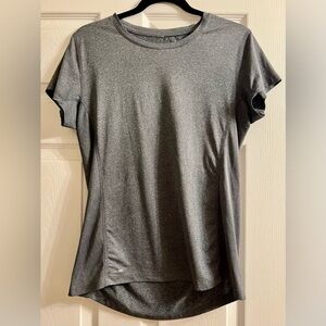 Basics Women’s Grey Athletic Cool Dry Short Sleeve Shirt Size M